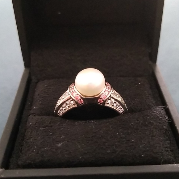 Swarovski Jewelry - Faux Pearl Ring | SWAROVSKI
 Crystal | Size 8